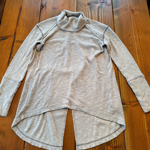 We The Free Sweaters - We The Free Light Gray Split Back Sweater